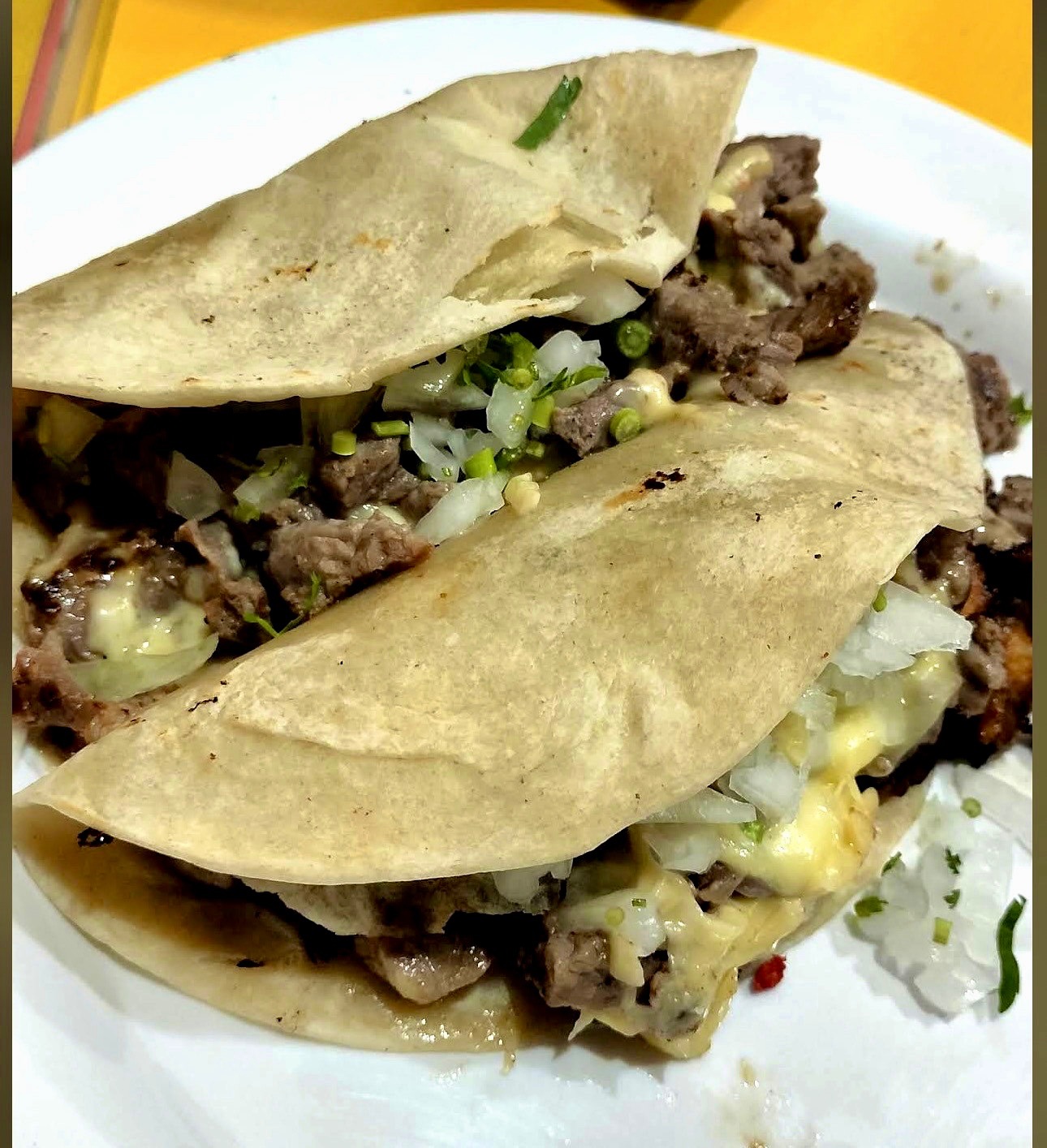 Ambiente y comida de Mixe Taqueria Oaxaca
